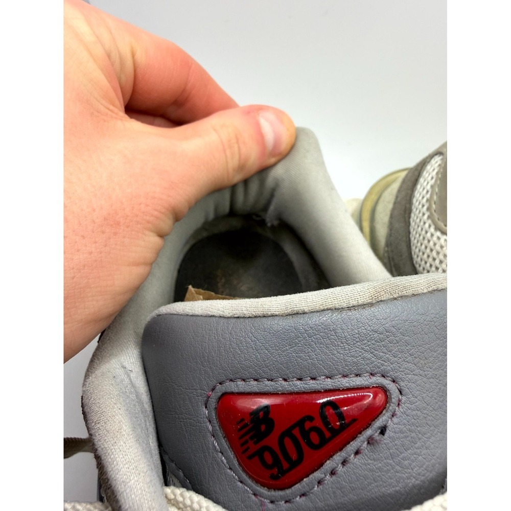 New Balance 9060 Unisex M10/W11.5‎ Shoes Rain Cloud Castle Rock Lace Up Sneakers - Picture 10 of 14